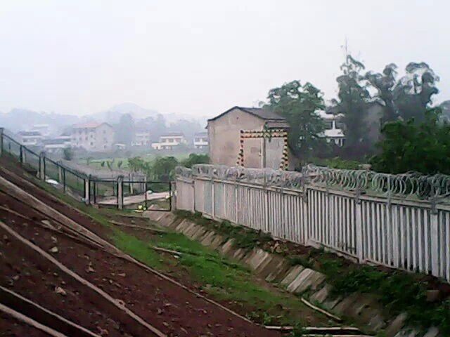 铁路线路防护栅栏